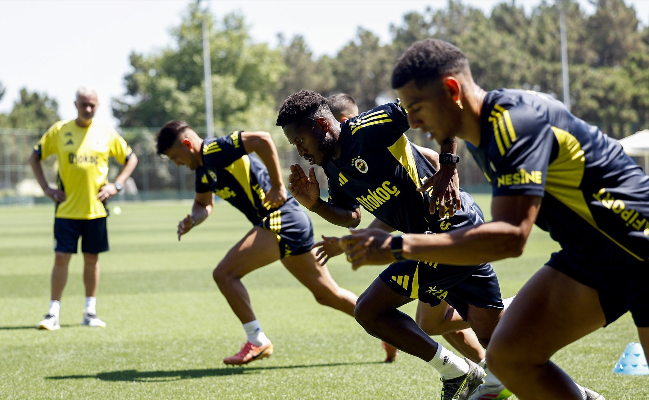 ayx爱游戏娱乐-包含赛前体能课后,辽宁本钢造点机会备战欧冠,话题不断,训练强度明显提升的词条-ayx爱游戏娱乐